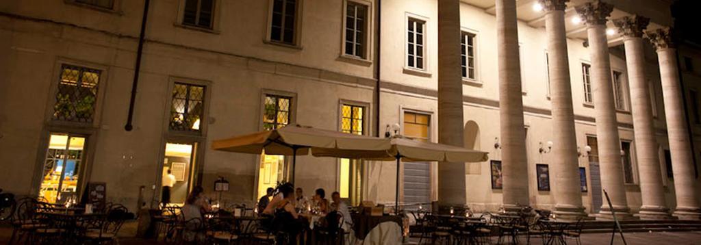 Piazza Duomo Amazing Apartment โกโม ภายนอก รูปภาพ