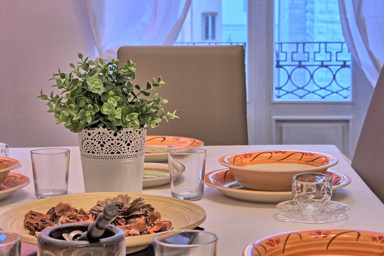 Piazza Duomo Amazing Apartment โกโม ภายนอก รูปภาพ